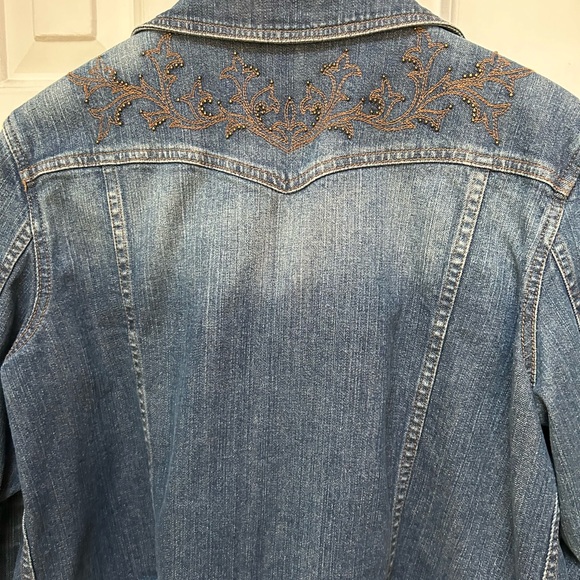 Ralph Lauren Jeans Co Denim Jacket XL, some spandex. Delicate back yoke beading. - Picture 3 of 7